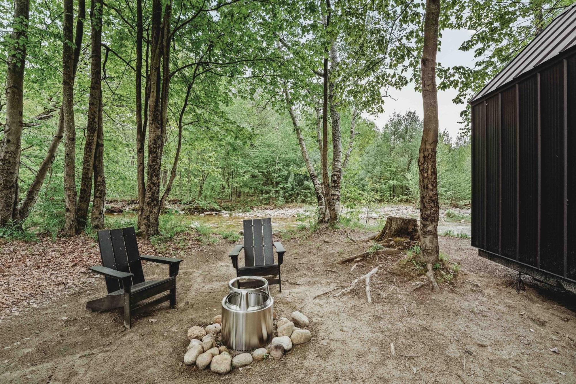 Lumen Nature Retreat Woodstock Room photo